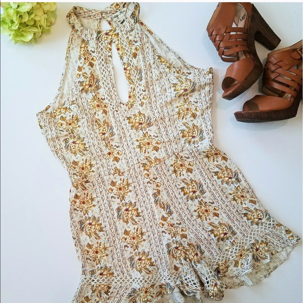 NWOT! Indigo rain floral print romper